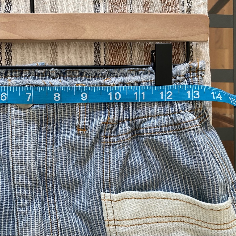 POL Light Blue Denim Cargo Jeans with Cream Pockets - Picture 12 of 16